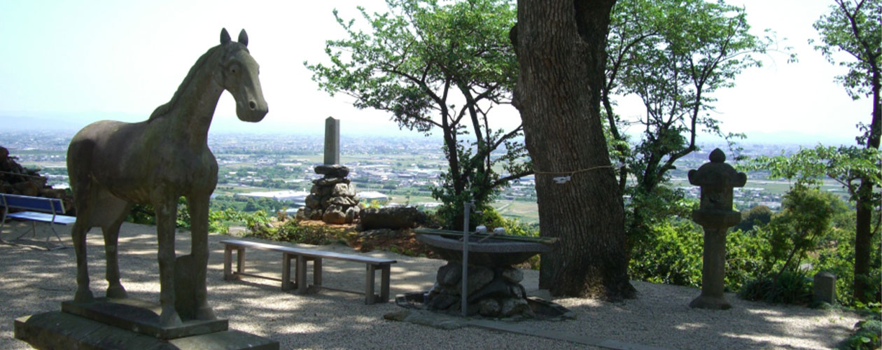 約700年前(鎌倉時代)に創建された由緒正しき神社